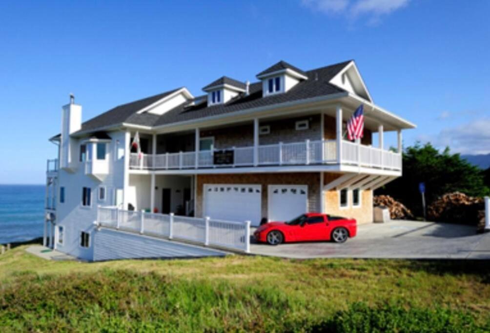 Spyglass By Oceanviewhottubs Oceanfront Tesla Chrging Shelter Cove Oceanfront Apartment Exterior photo